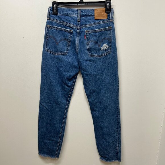 Levi's premium wedgie high rise jeans button fly distressed 24 - Picture 8 of 12
